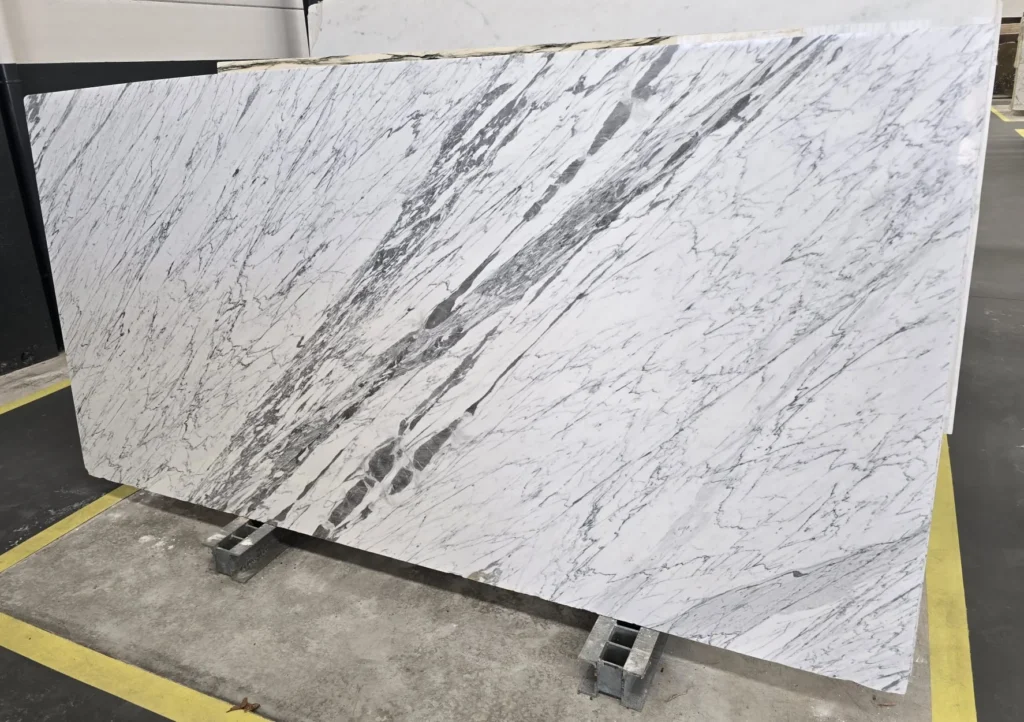 Carrara / Statuarietto (CAR)